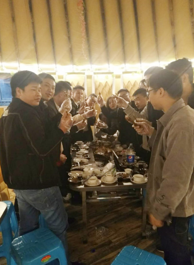 长沙市岳麓区吴品餐馆,长沙烤全羊,烤鸡,烤鸭,烤兔,烤猪